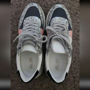 Beautiful shoes! Size 8